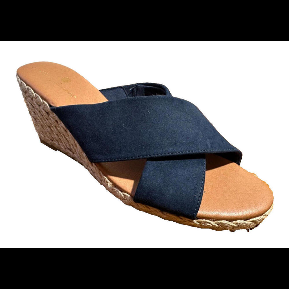 Sandals TOMMY BAHAMA Wedge Size 9.5 NWT* MSRP $109.00